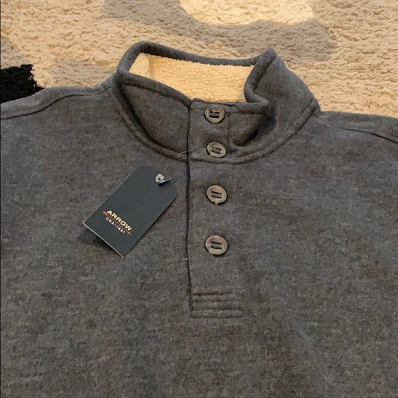 Collared Sweatshirt. - Picture 1 of 4